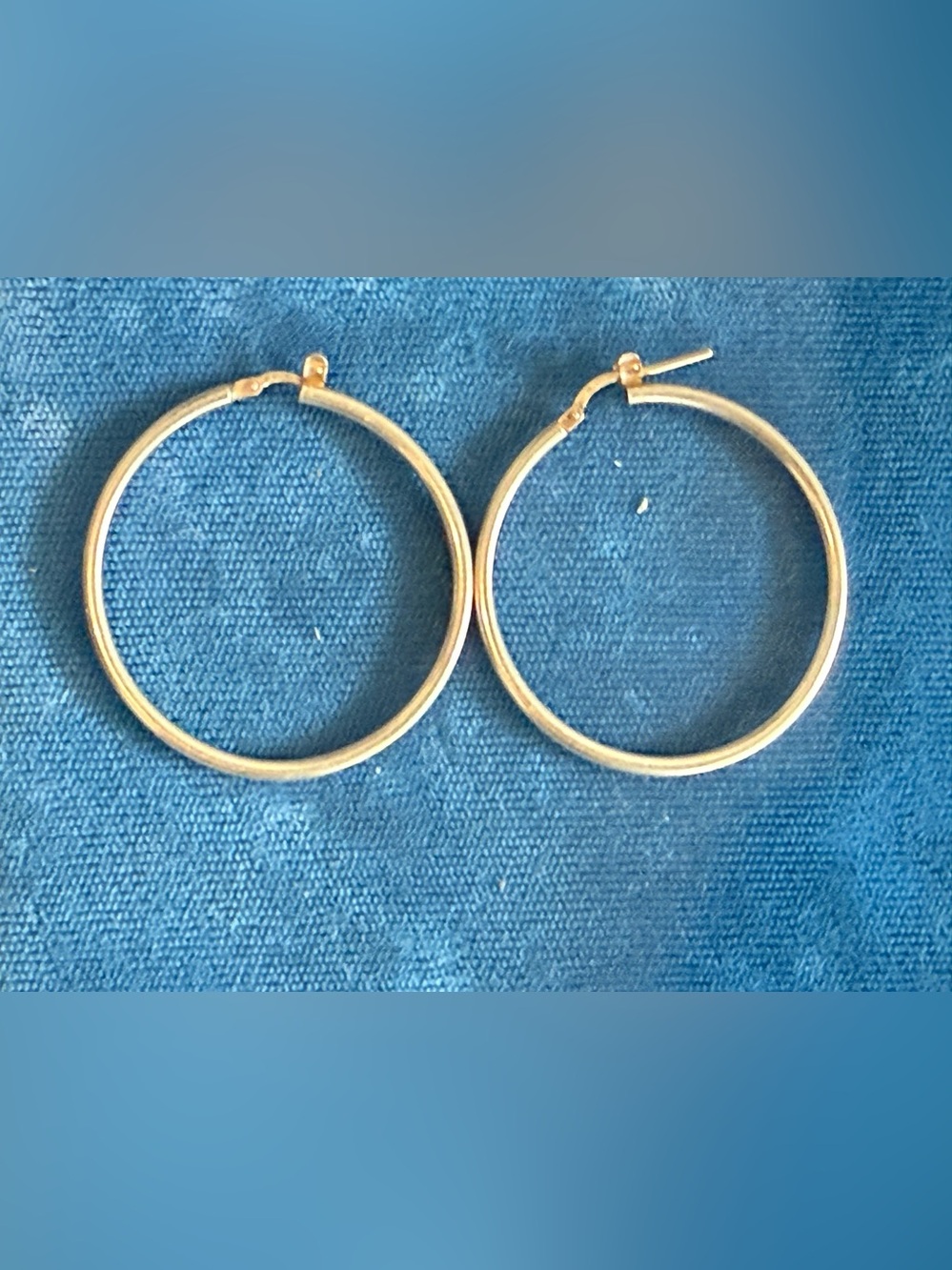Classic Gold Hoop Earrings - Timeless Everyday Style